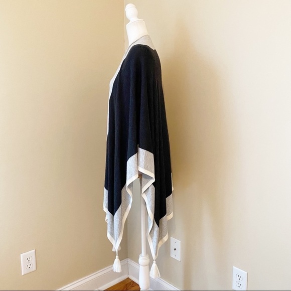 Talbots Tassel Trim Open Front Wrap Poncho - Picture 2 of 7